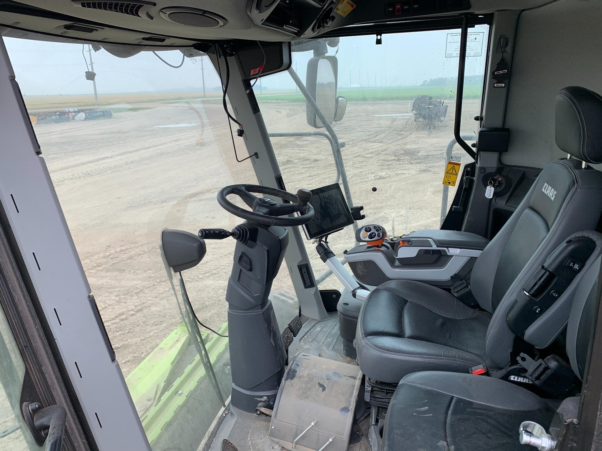 2022 Claas LEXION 8700 Combine