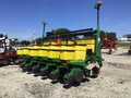 2011 John Deere 1750 Planter