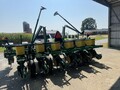 1992 John Deere 7200 Planter