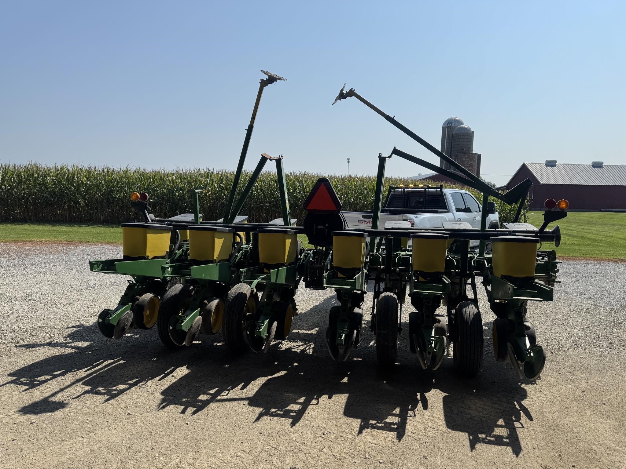 1992 John Deere 7200 Planter