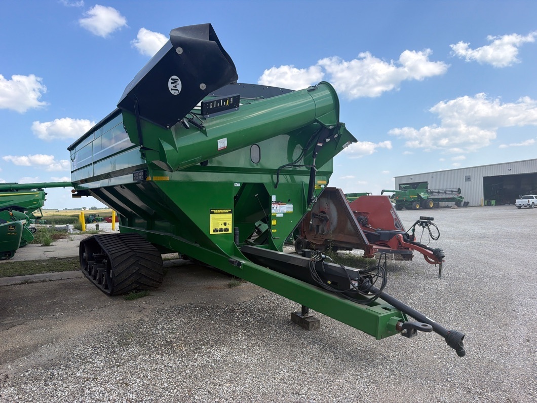 2021 J&M 1432-22T Grain Cart