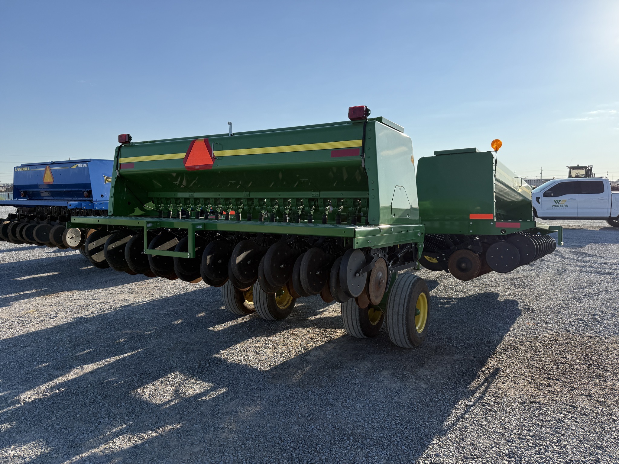 2024 John Deere 455 Drill