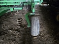 2014 John Deere 2210 Field Cultivator