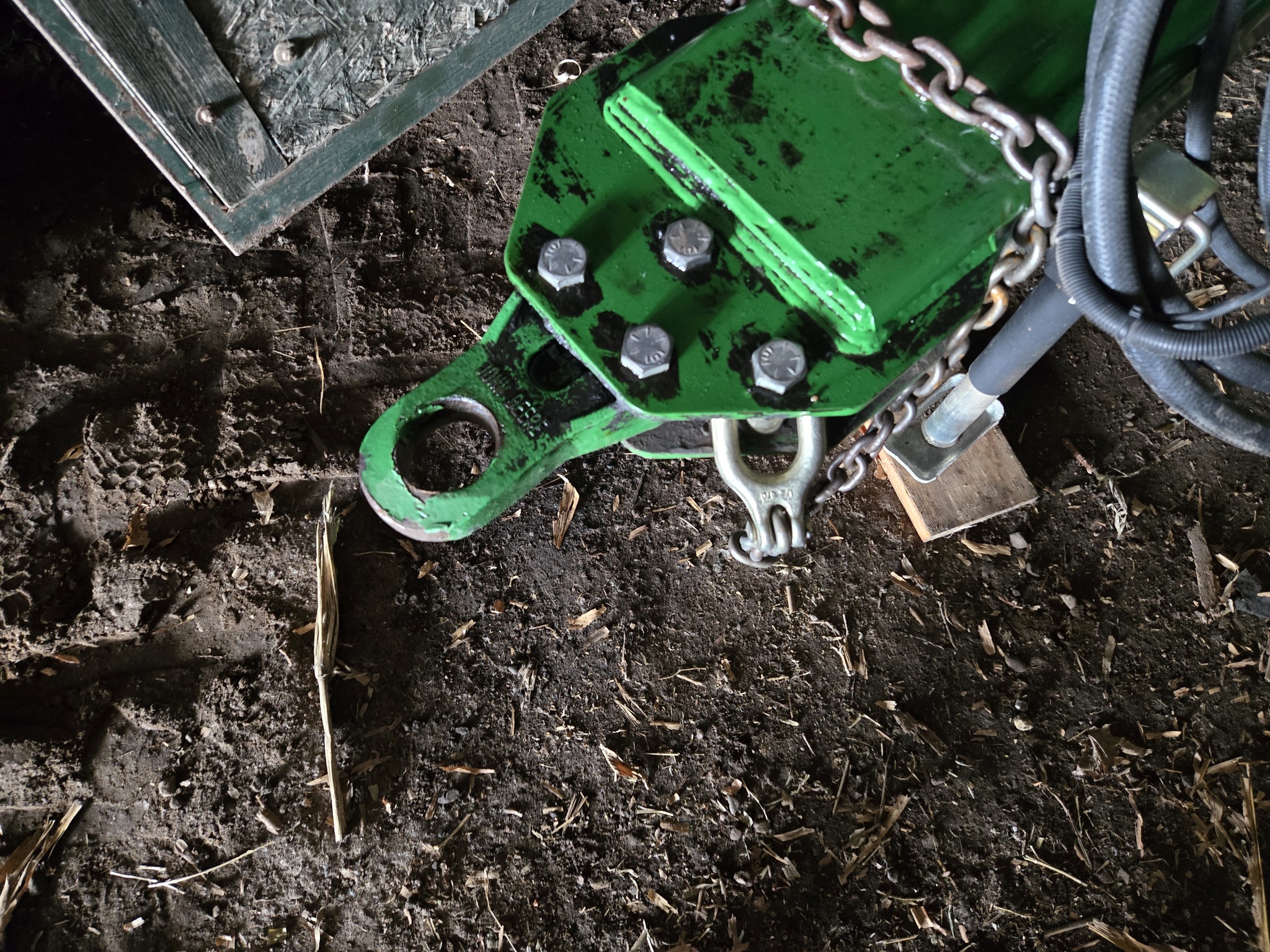 2014 John Deere 2210 Field Cultivator