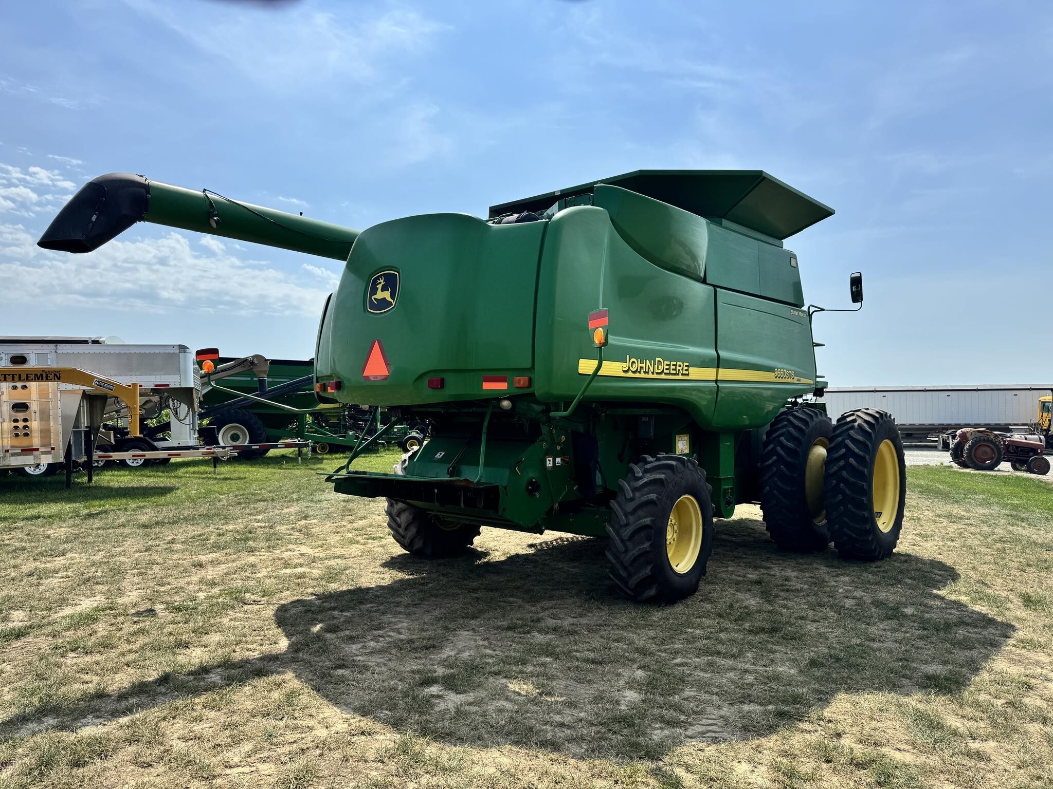 2005 John Deere 9660 STS Combine