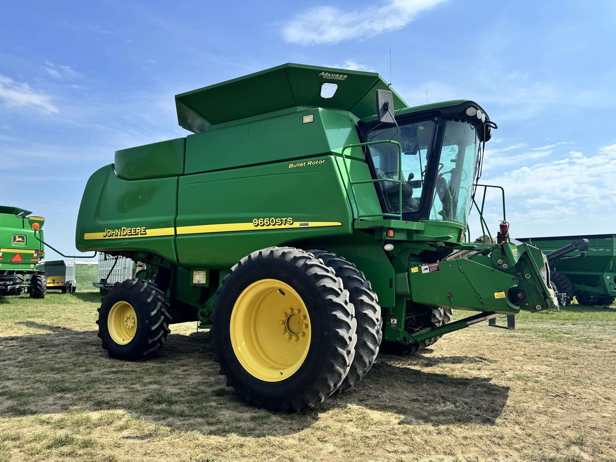 2005 John Deere 9660 STS Combine