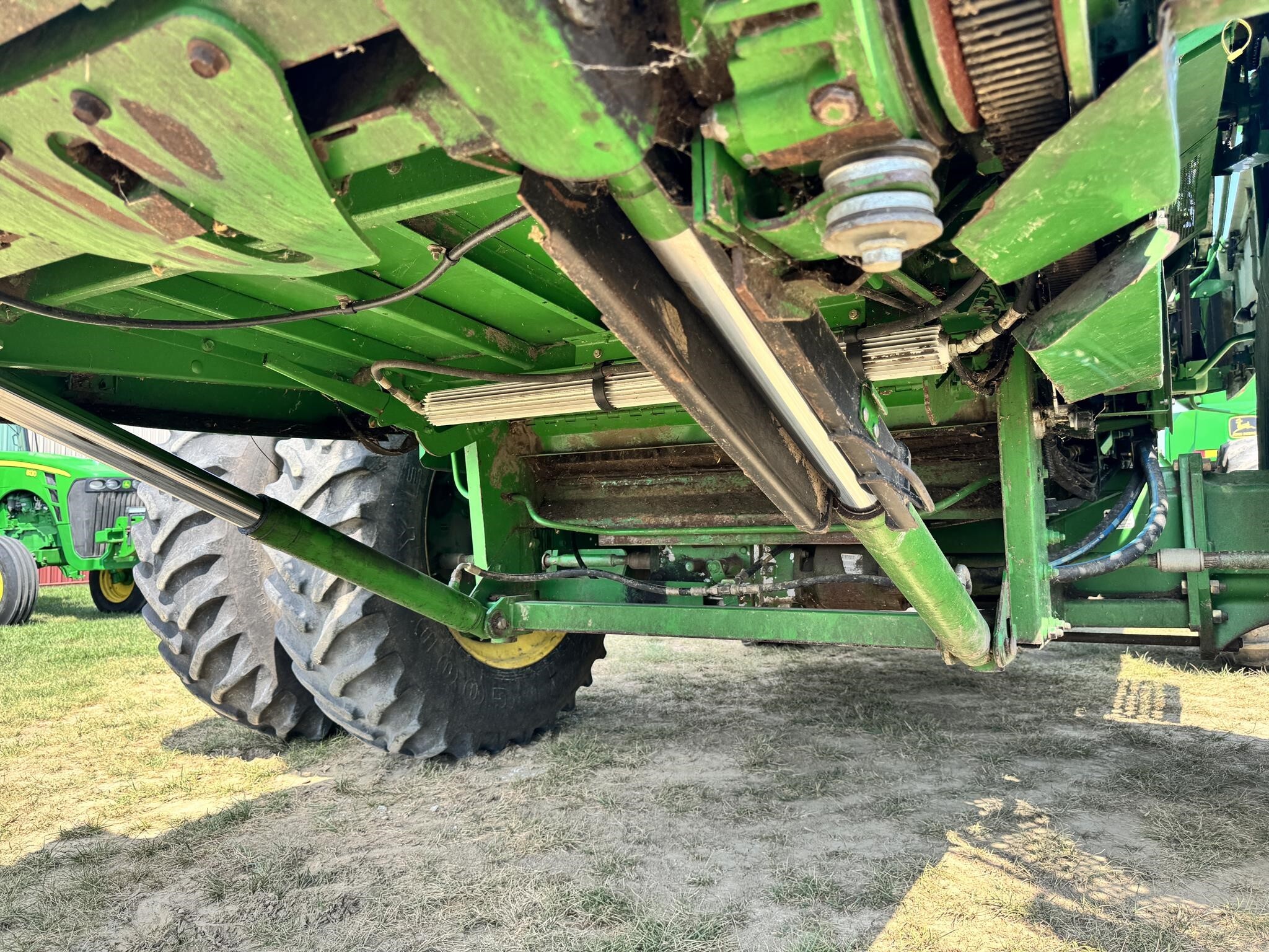 2005 John Deere 9660 STS Combine