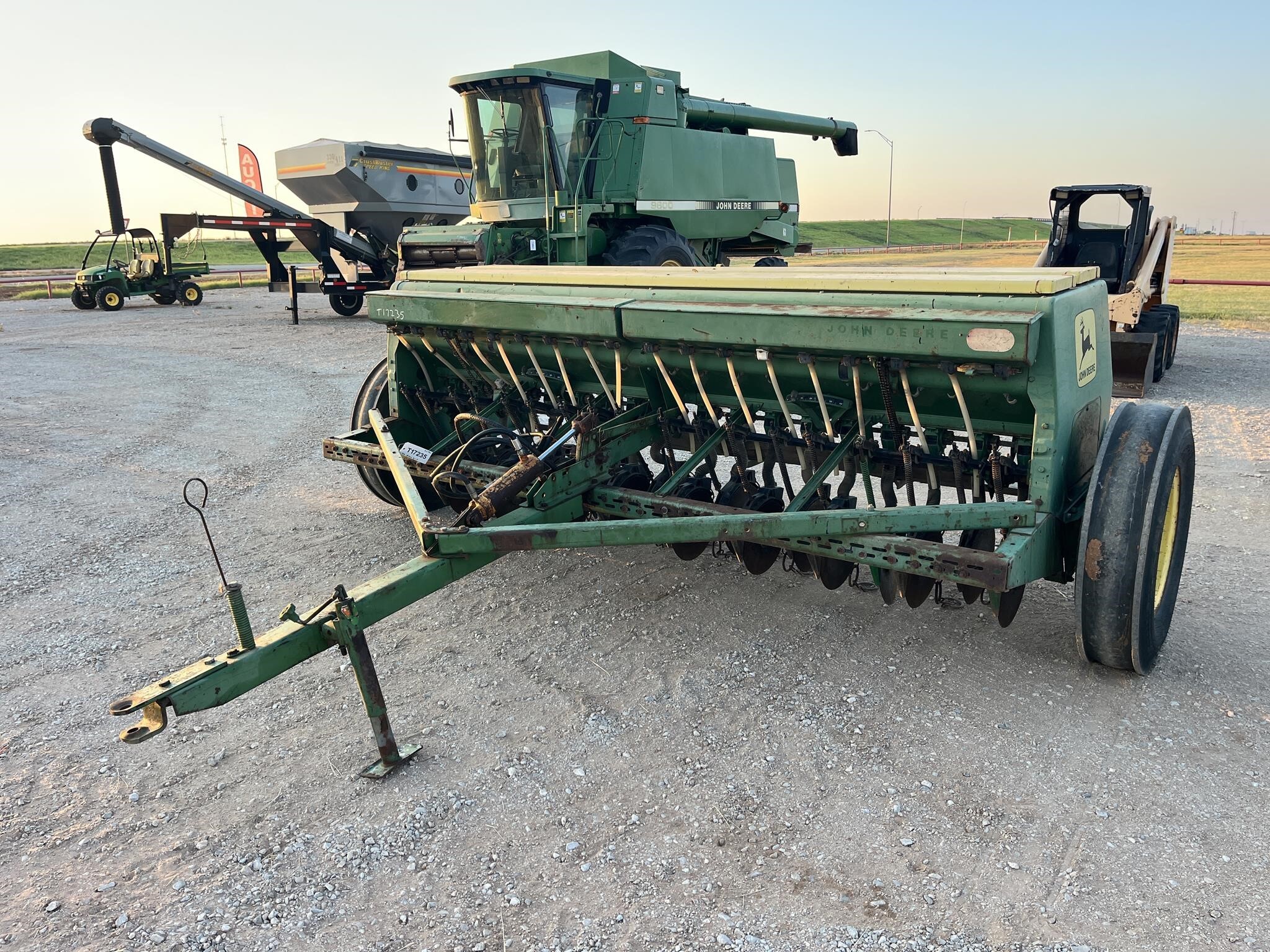  John Deere 8300 Drill