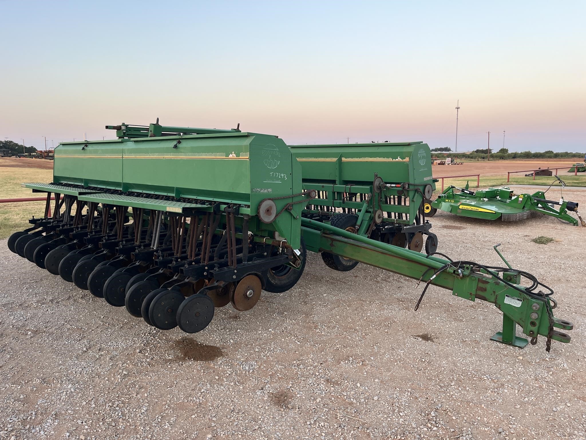  Great Plains 2SF30 Drill