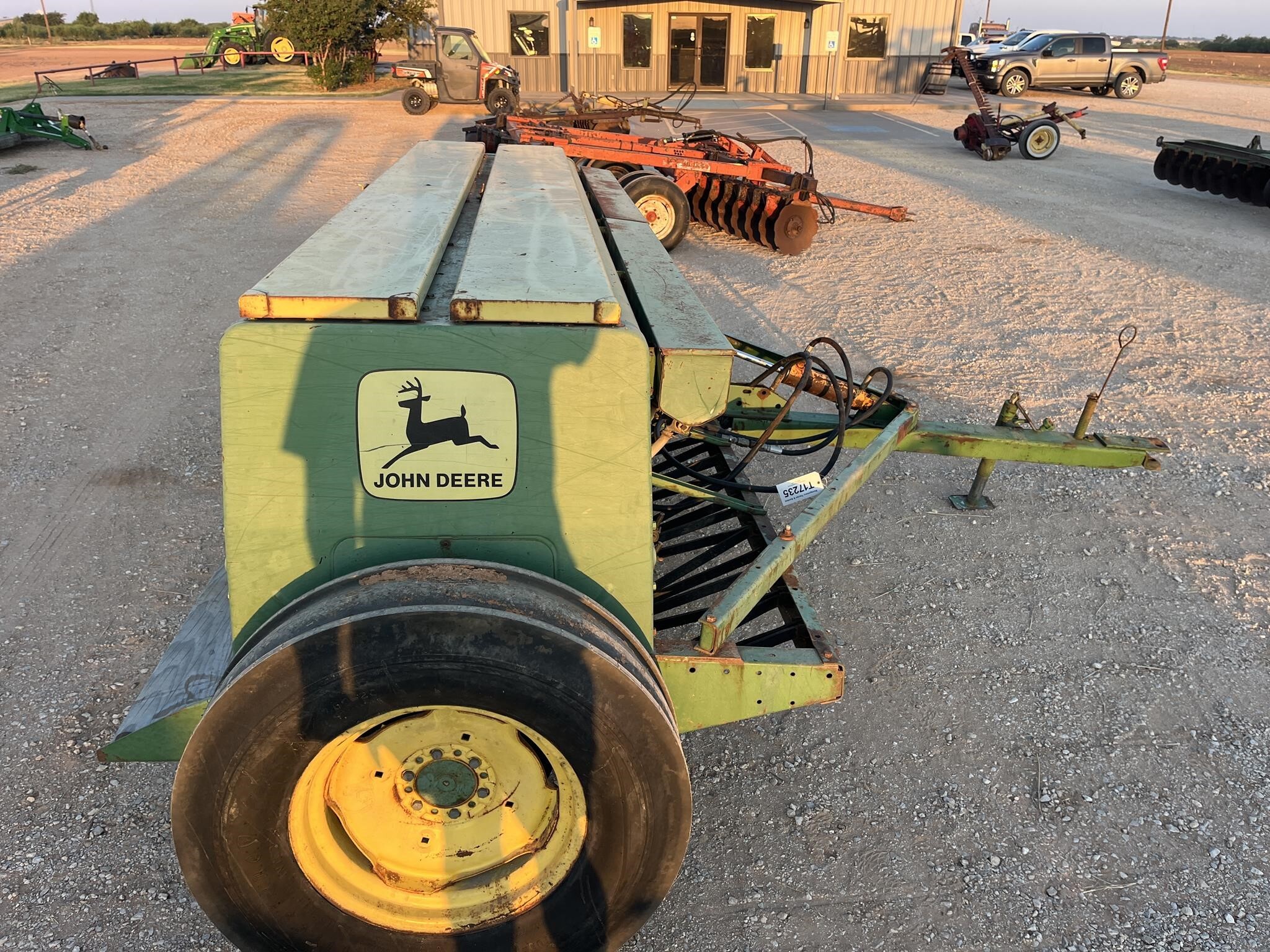  John Deere 8300 Drill