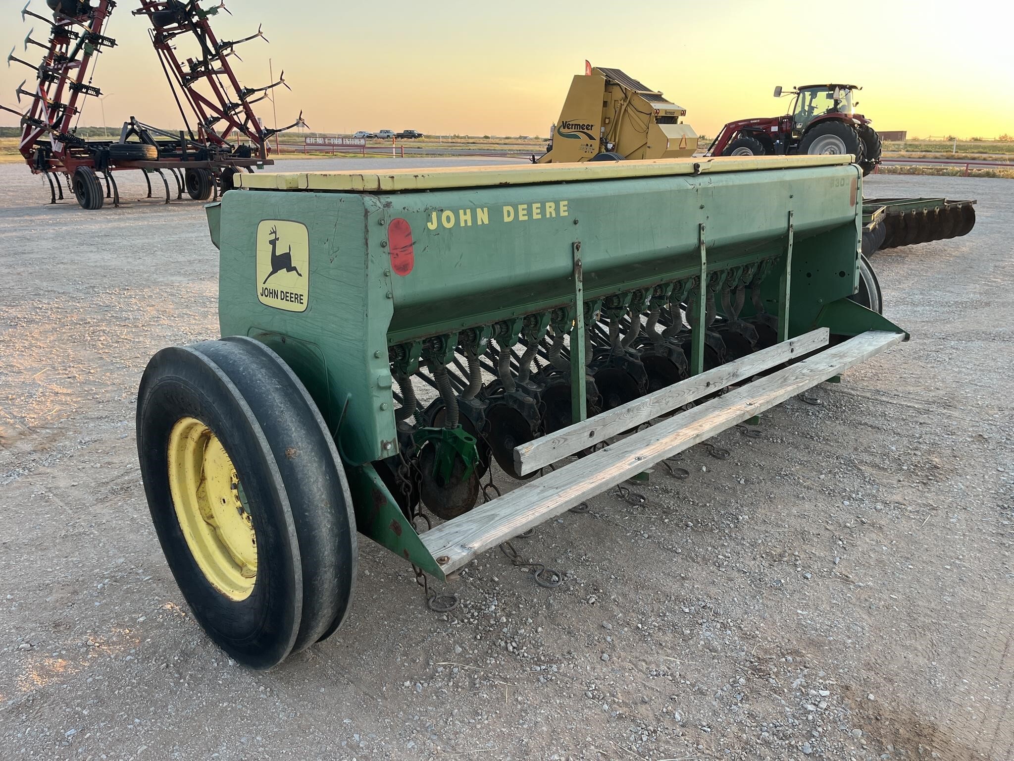 John Deere 8300 Drill