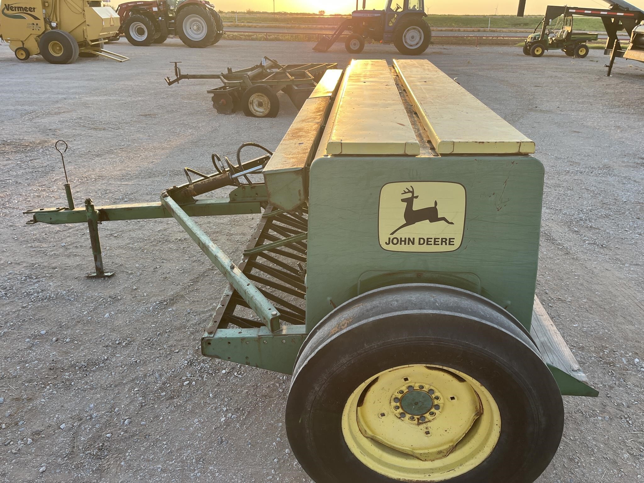  John Deere 8300 Drill