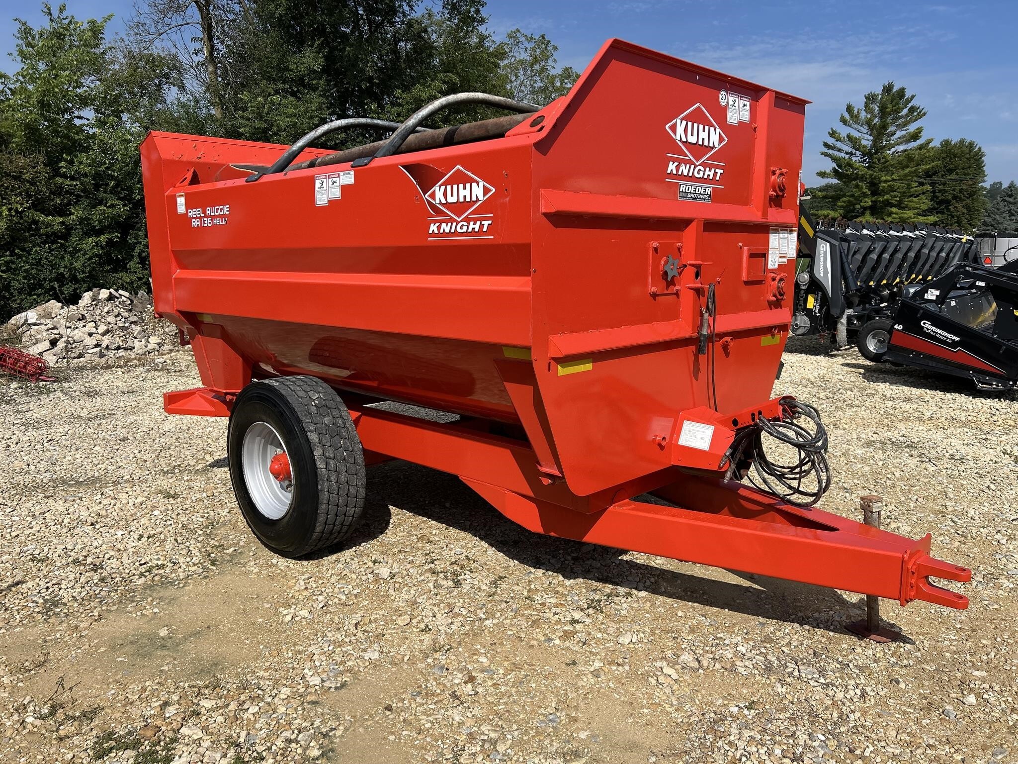 2018 Kuhn Knight RA136 Grinders and Mixer