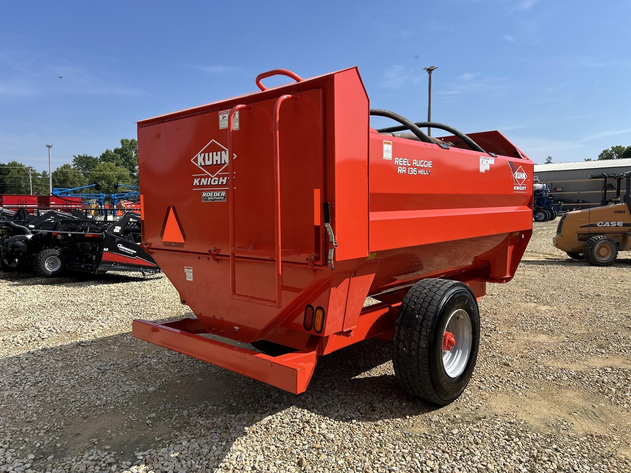 2018 Kuhn Knight RA136 Grinders and Mixer
