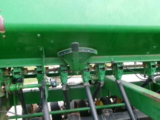 1997 John Deere 750 Drill
