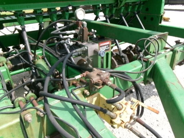 1997 John Deere 750 Drill
