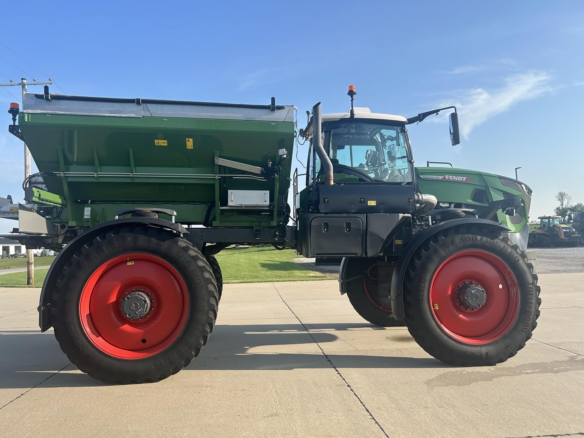 2023 Fendt RG934 Self-Propelled Sprayer