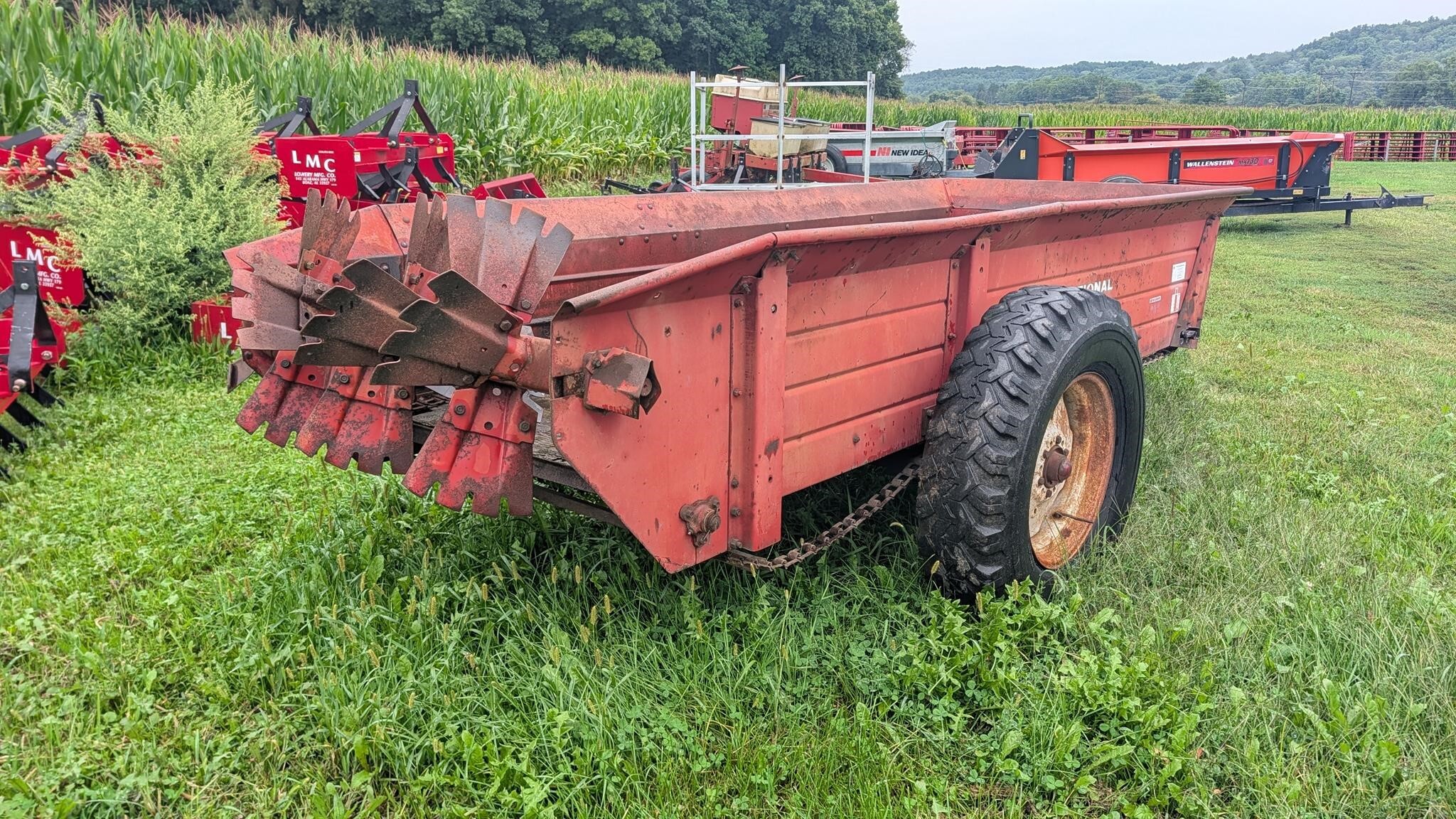 1985 International 530 Manure Spreader