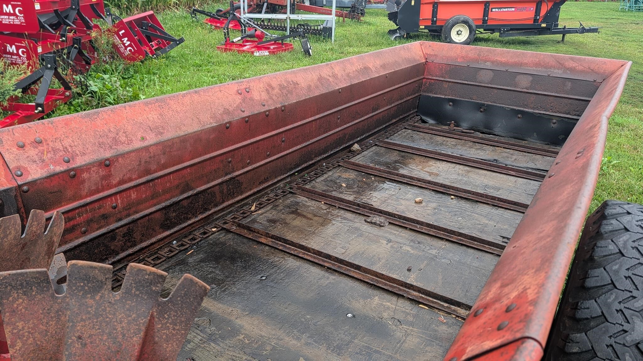 1985 International 530 Manure Spreader