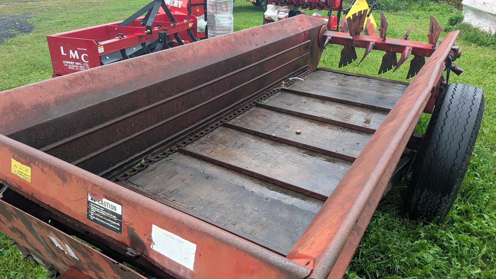 1985 International 530 Manure Spreader