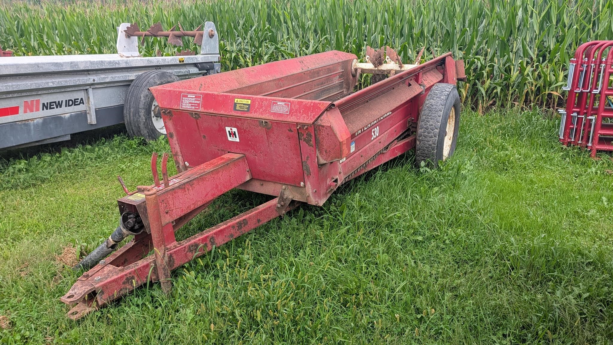 1985 International 530 Manure Spreader
