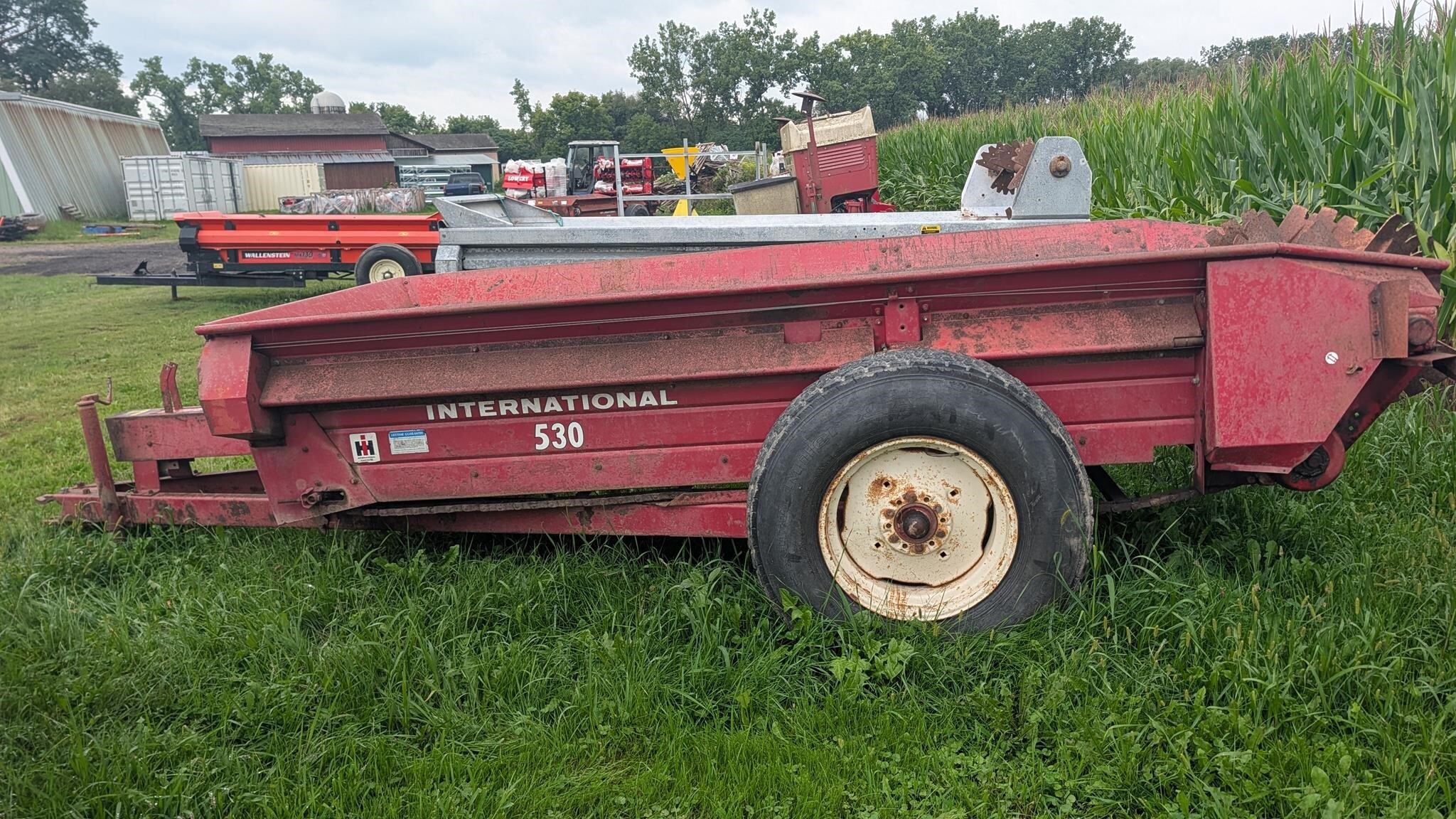 1985 International 530 Manure Spreader
