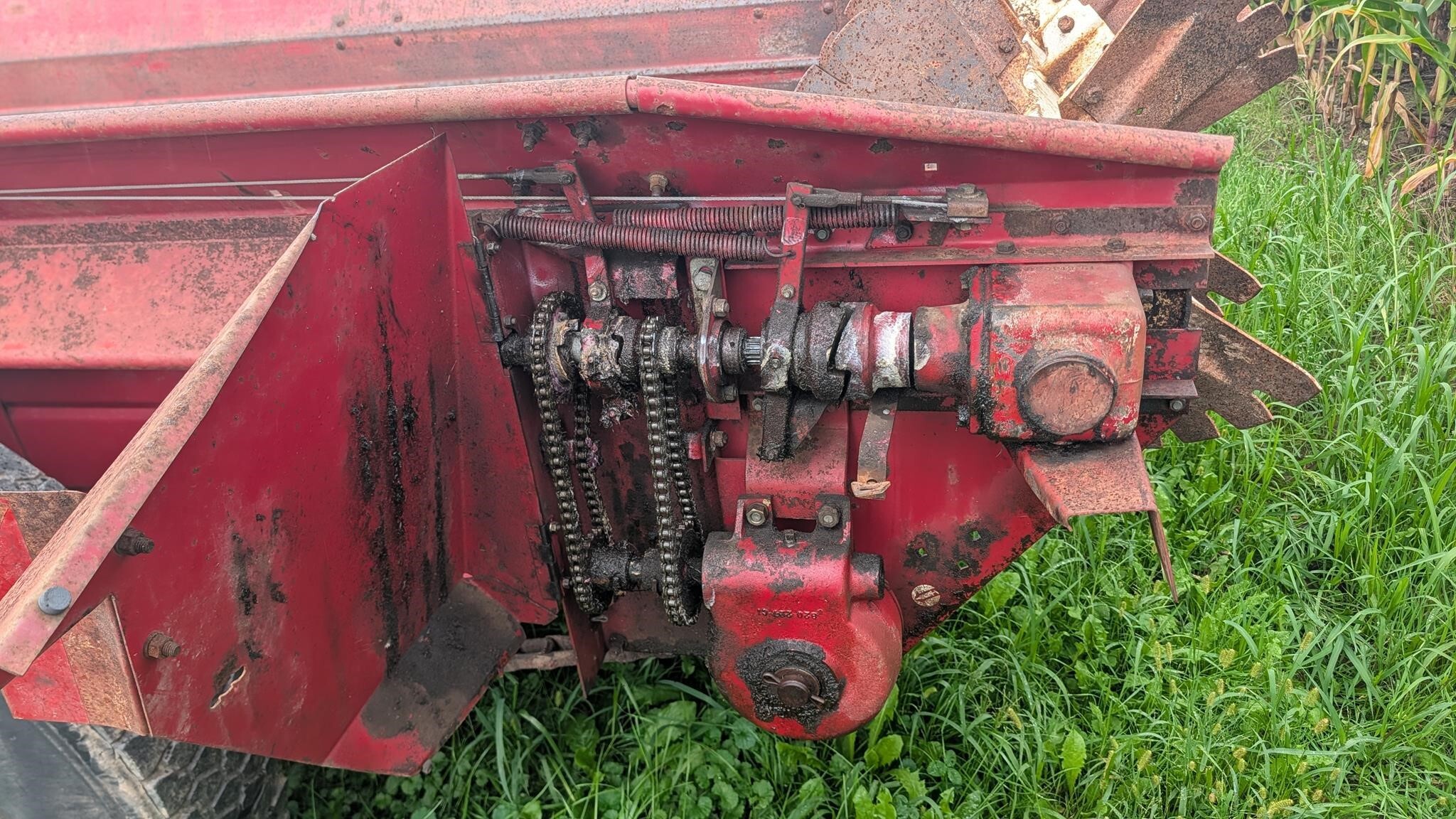 1985 International 530 Manure Spreader