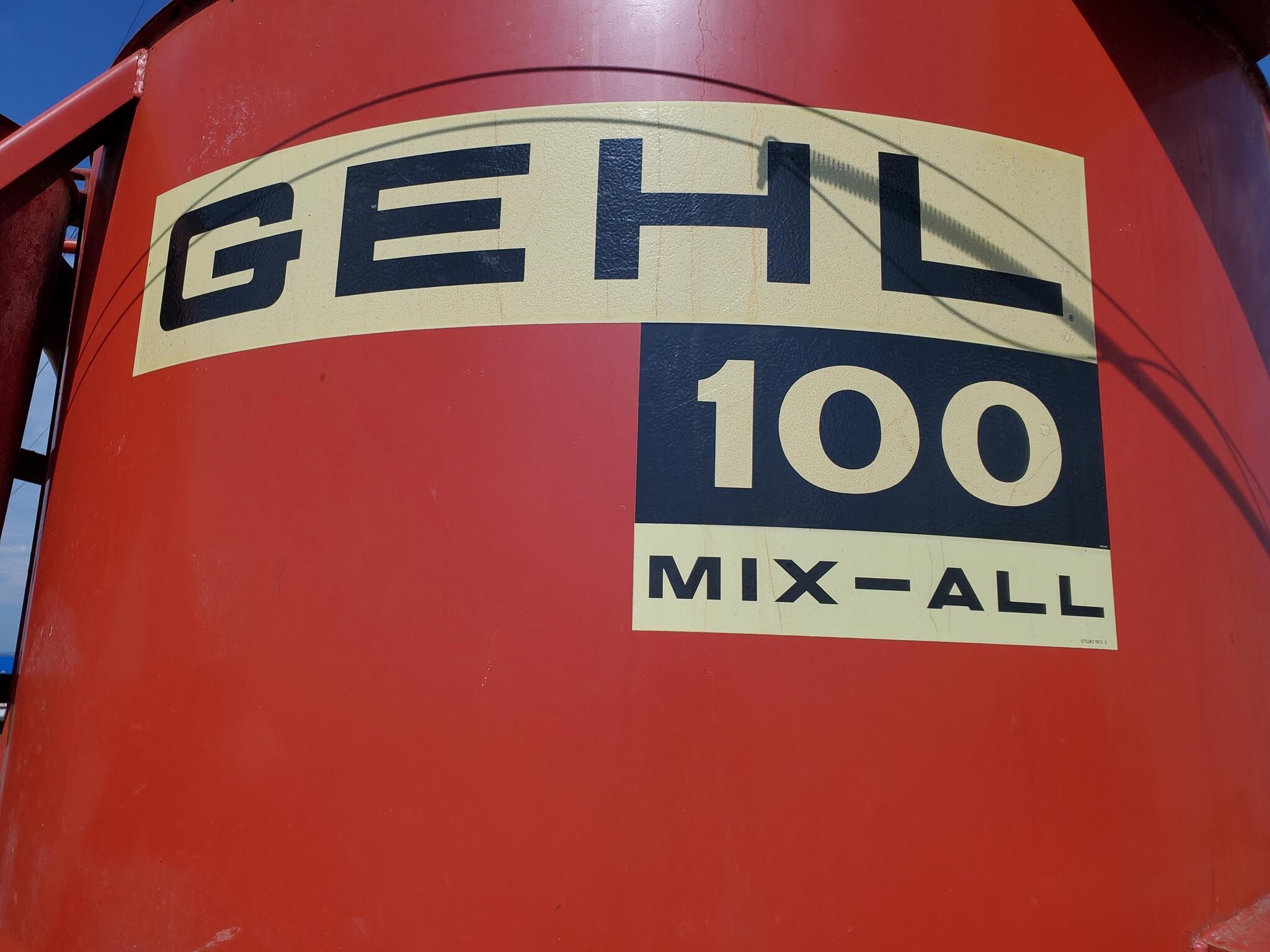  Gehl 100 Grinders and Mixer