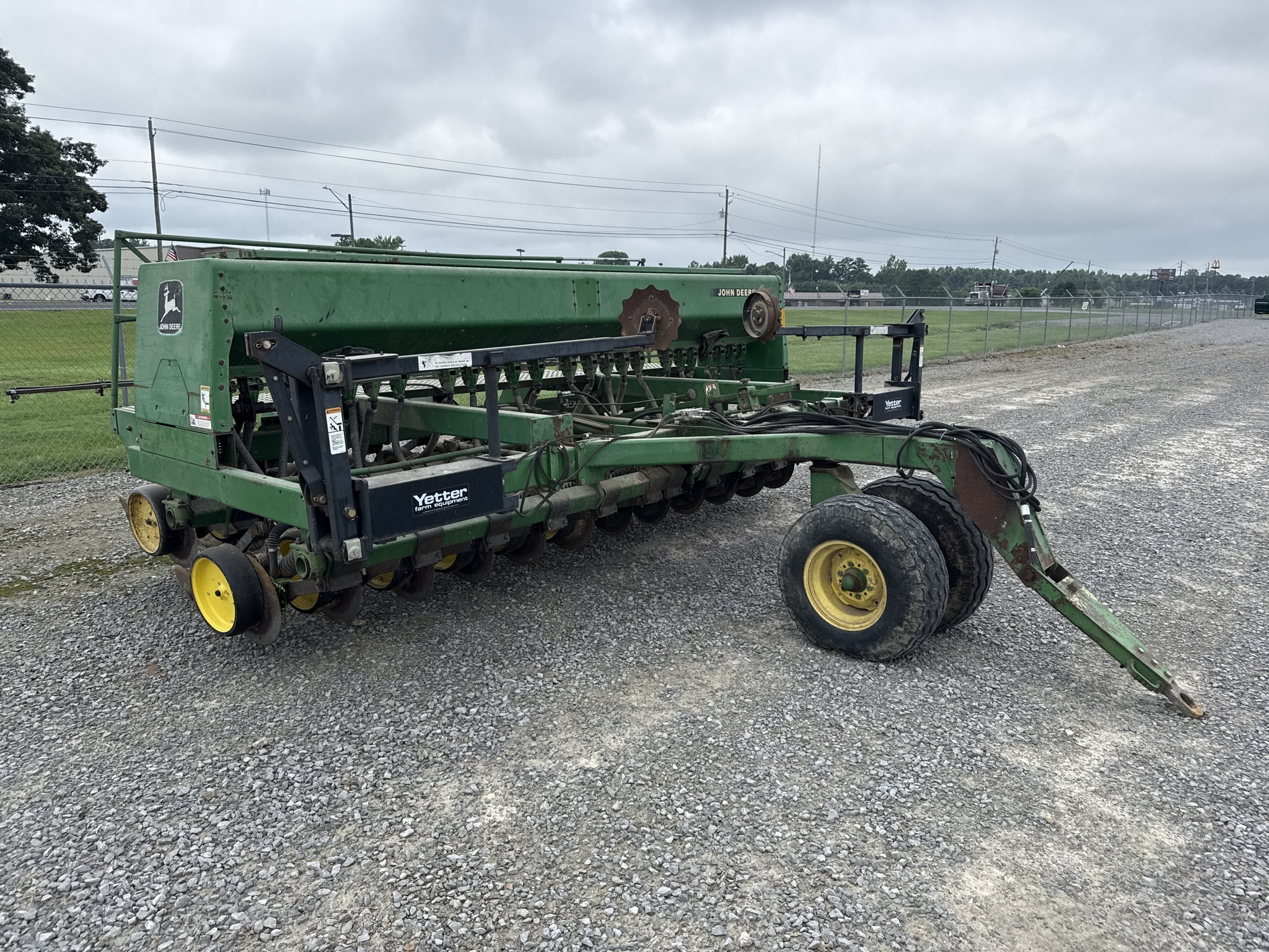 1990 John Deere 750 Drill