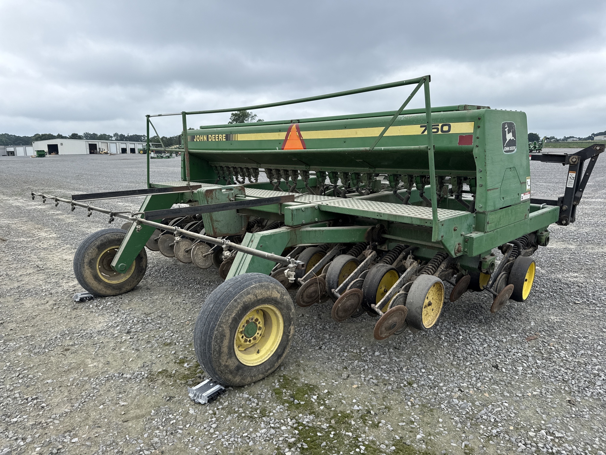 1990 John Deere 750 Drill