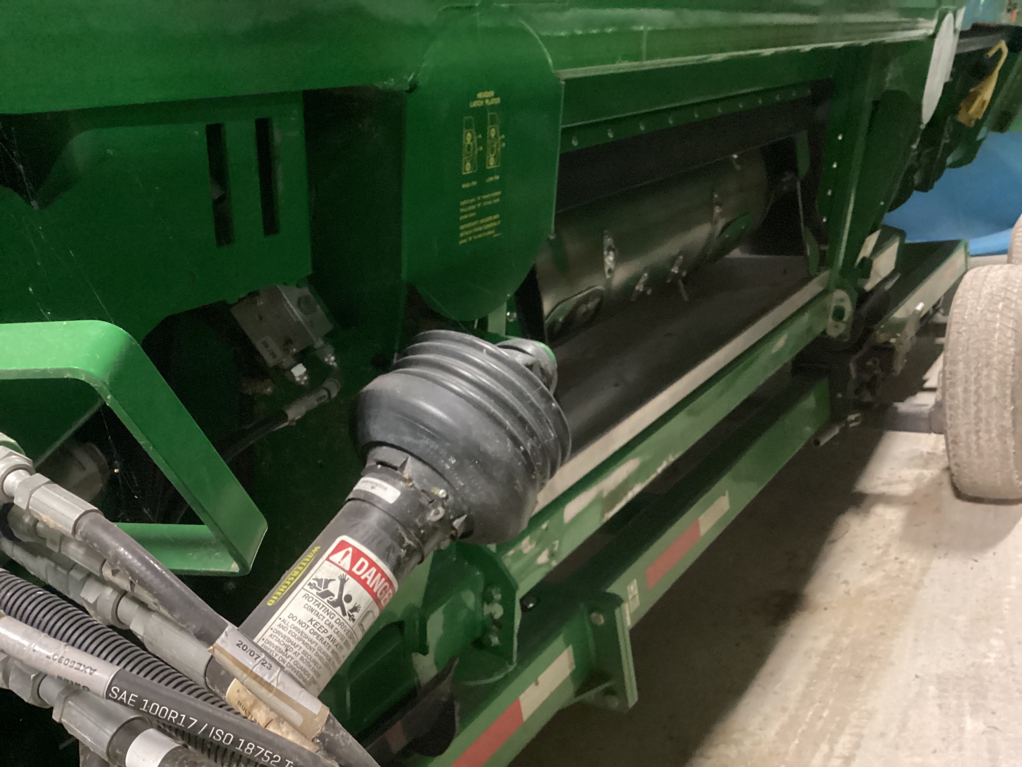 2020 John Deere 730FD Platform