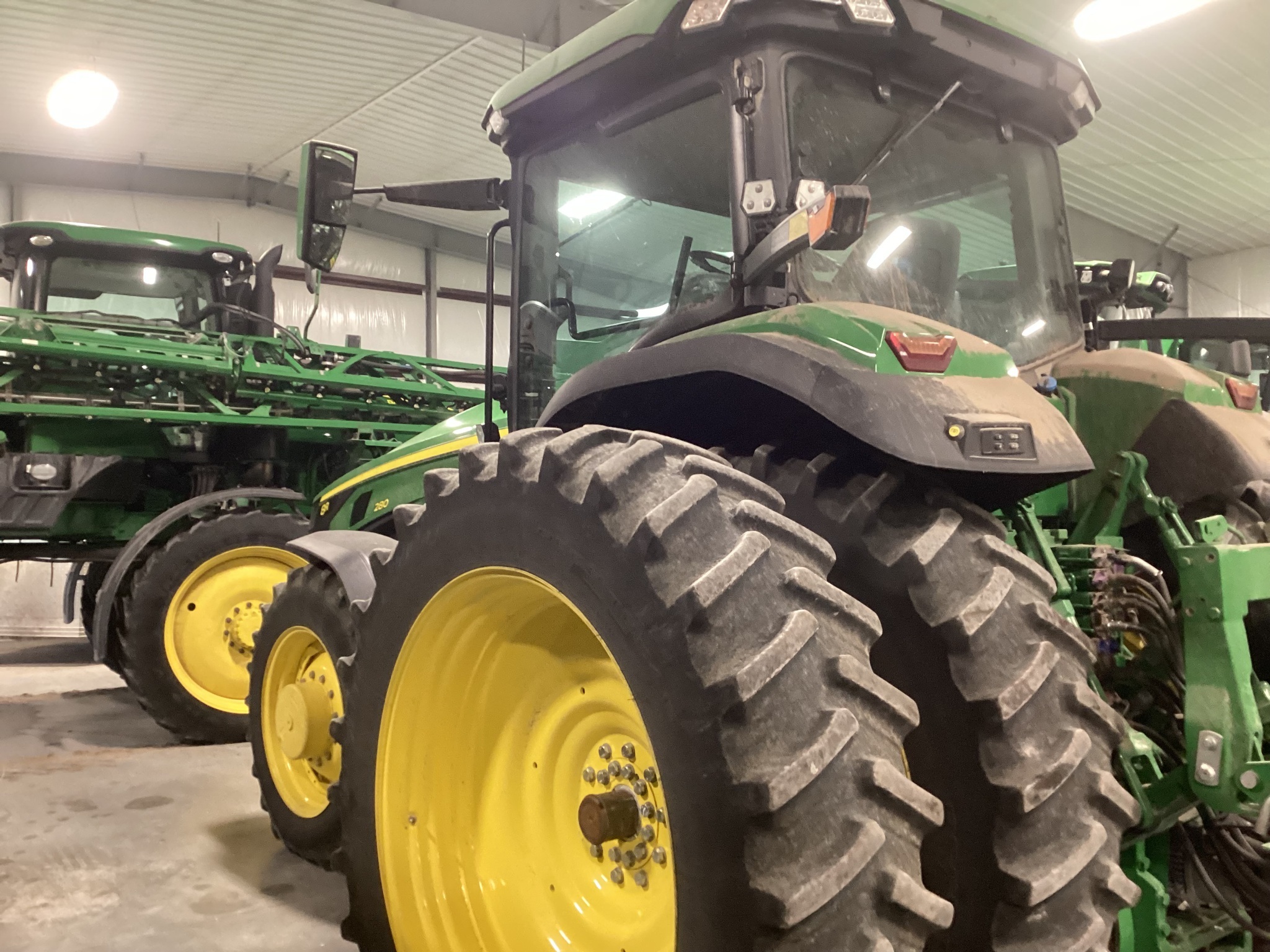 2022 John Deere 8R 280 Tractor