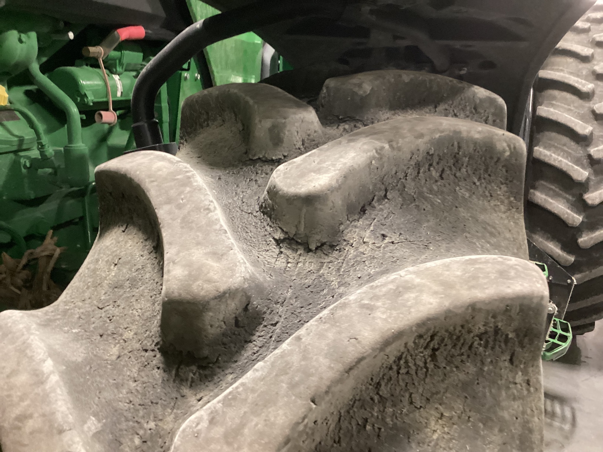 2022 John Deere 8R 280 Tractor