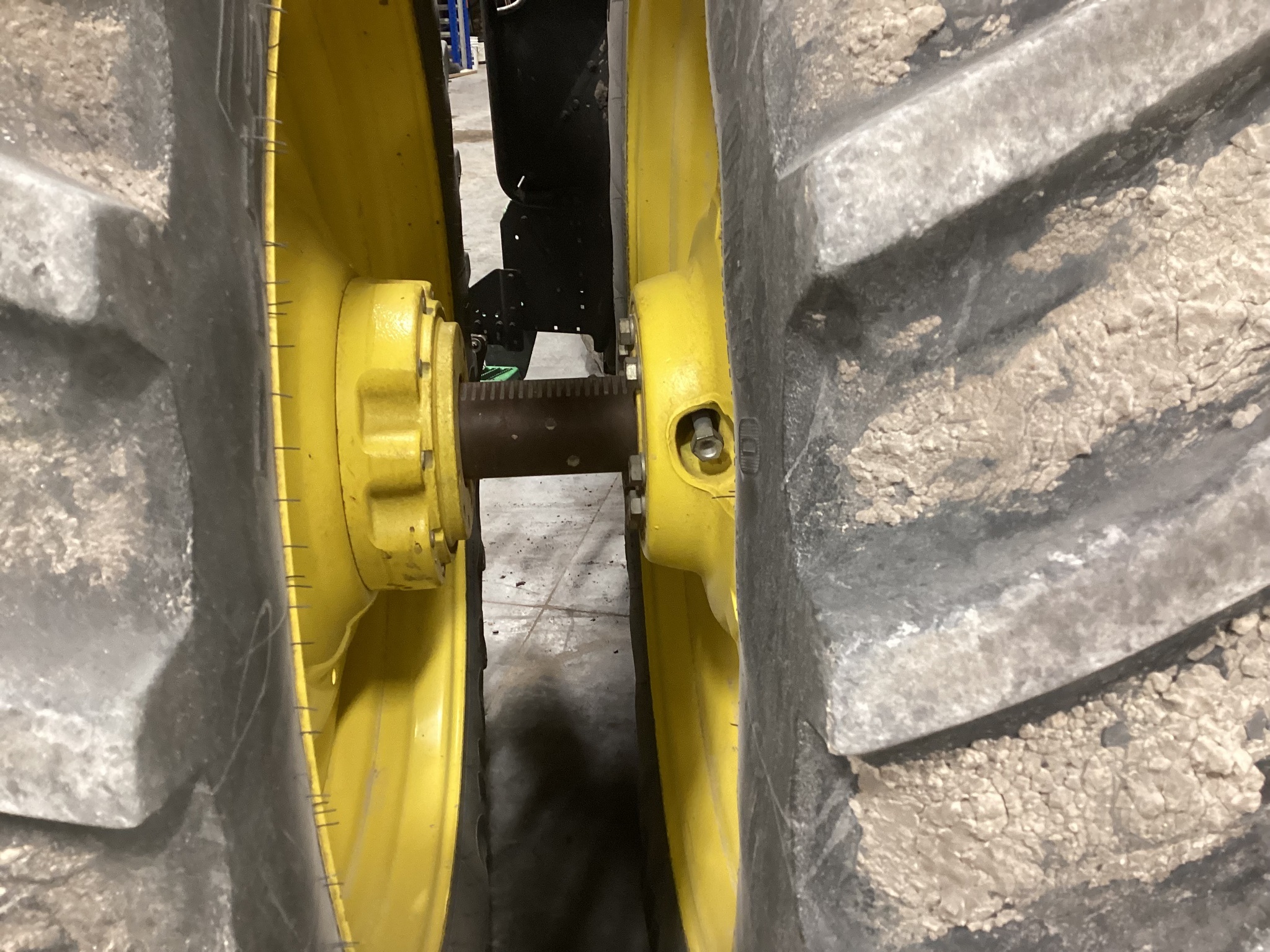 2022 John Deere 8R 280 Tractor