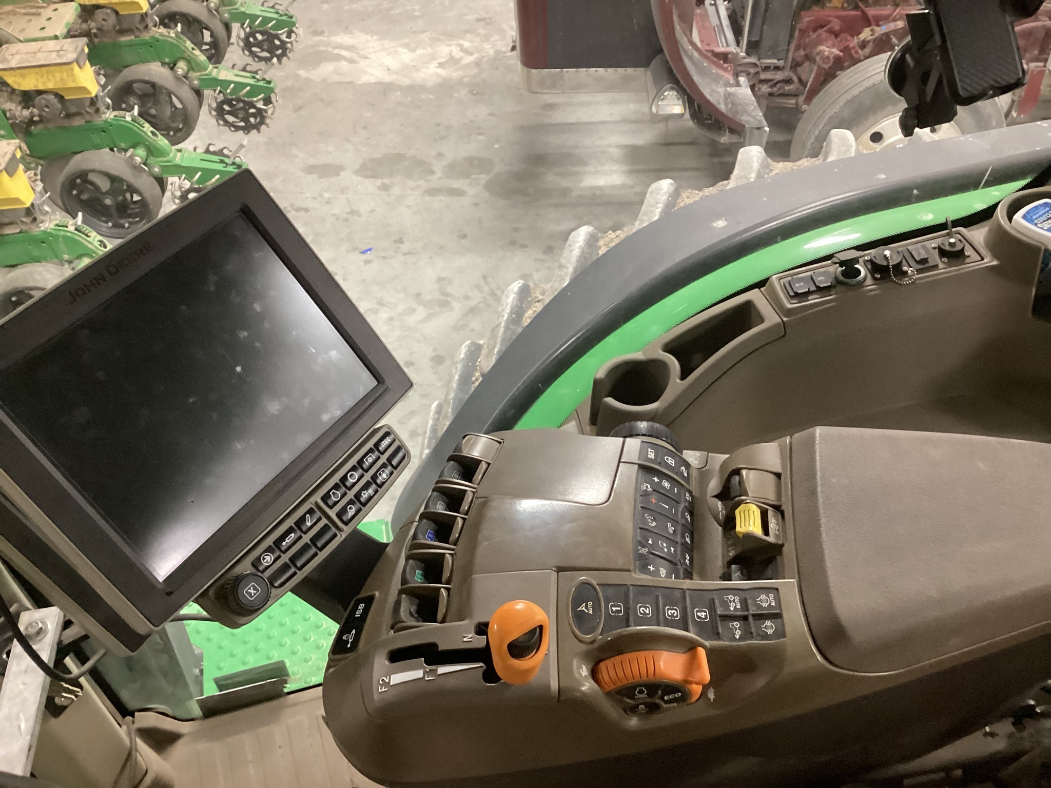 2022 John Deere 8R 280 Tractor