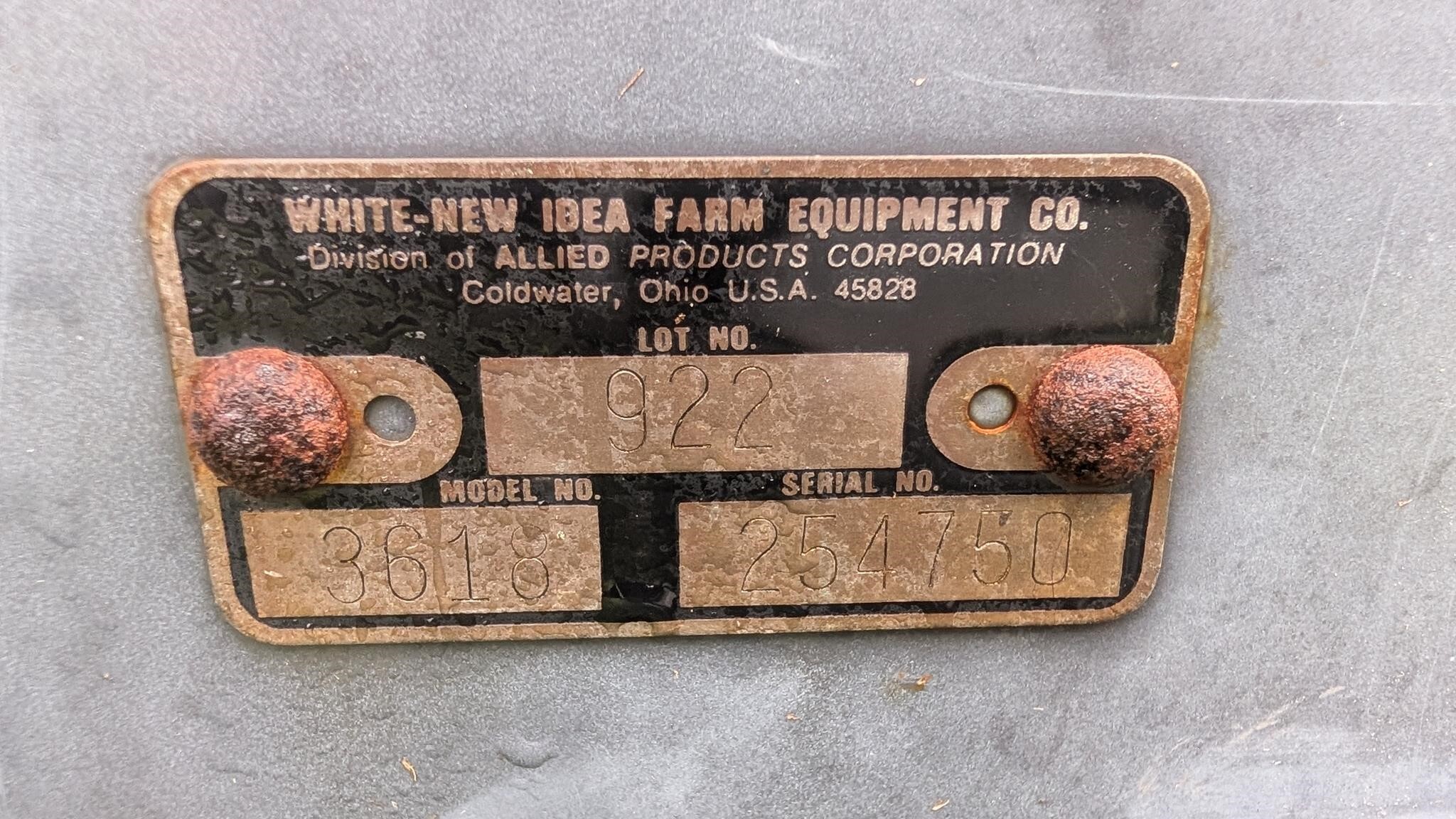 1991 New Idea 3618 Manure Spreader