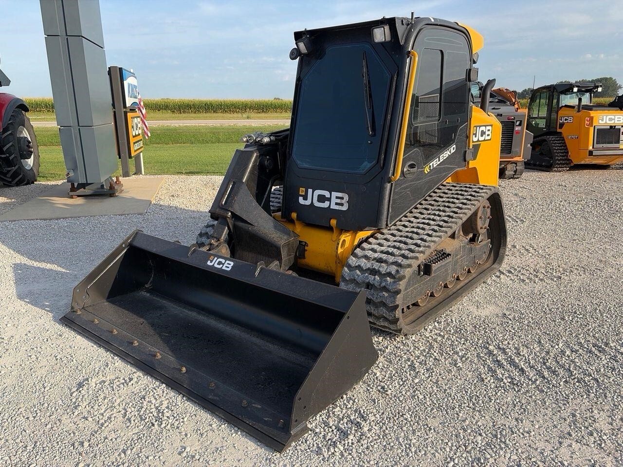 2021 JCB 3TS-8T Skid Steer