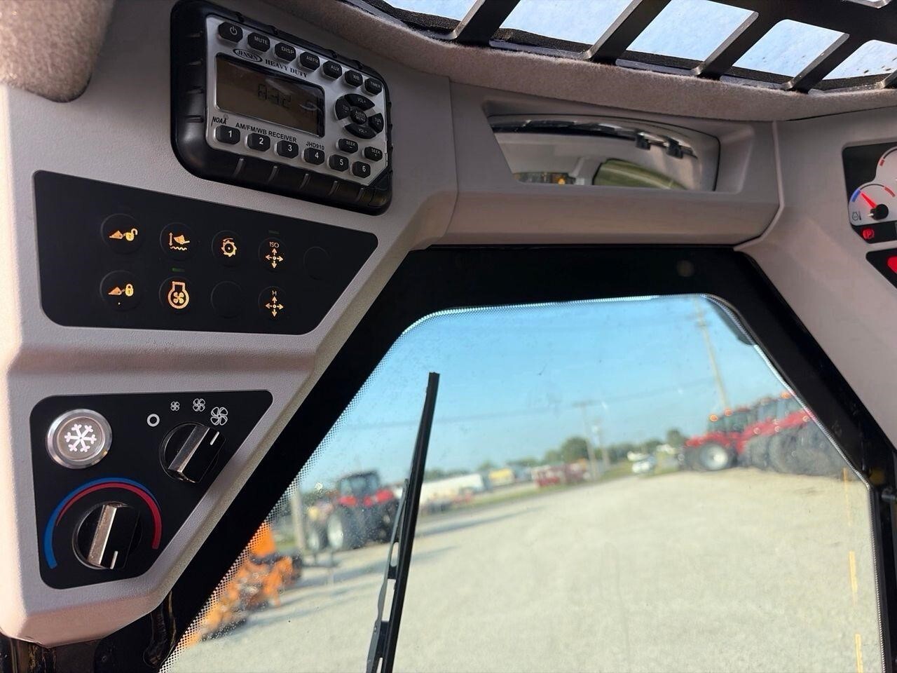 2021 JCB 3TS-8T Skid Steer