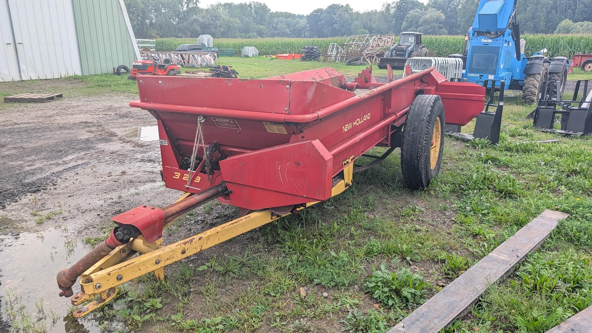  New Holland 329 Manure Spreader
