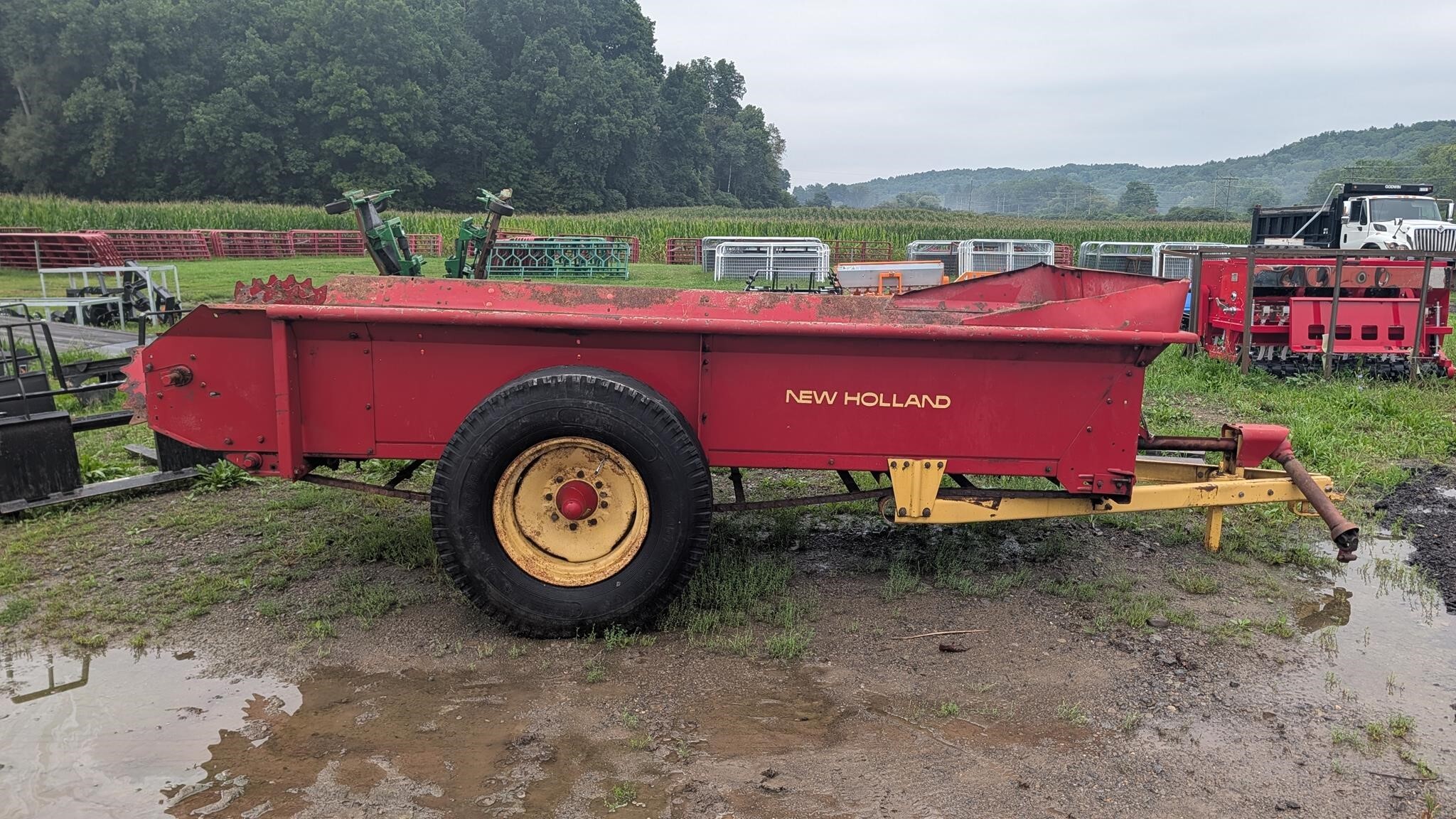  New Holland 329 Manure Spreader