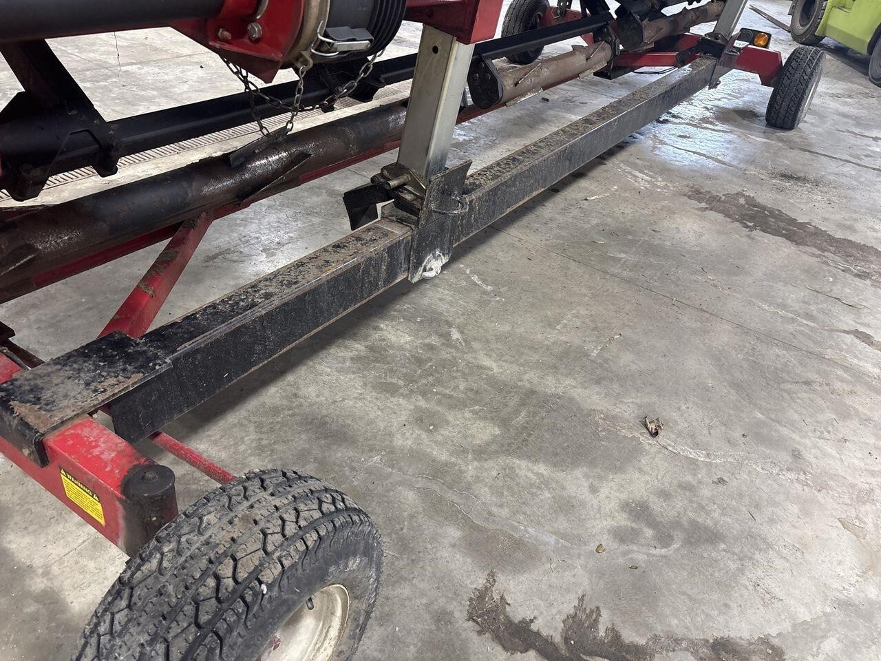  E-Z Trail 680 Header Trailer