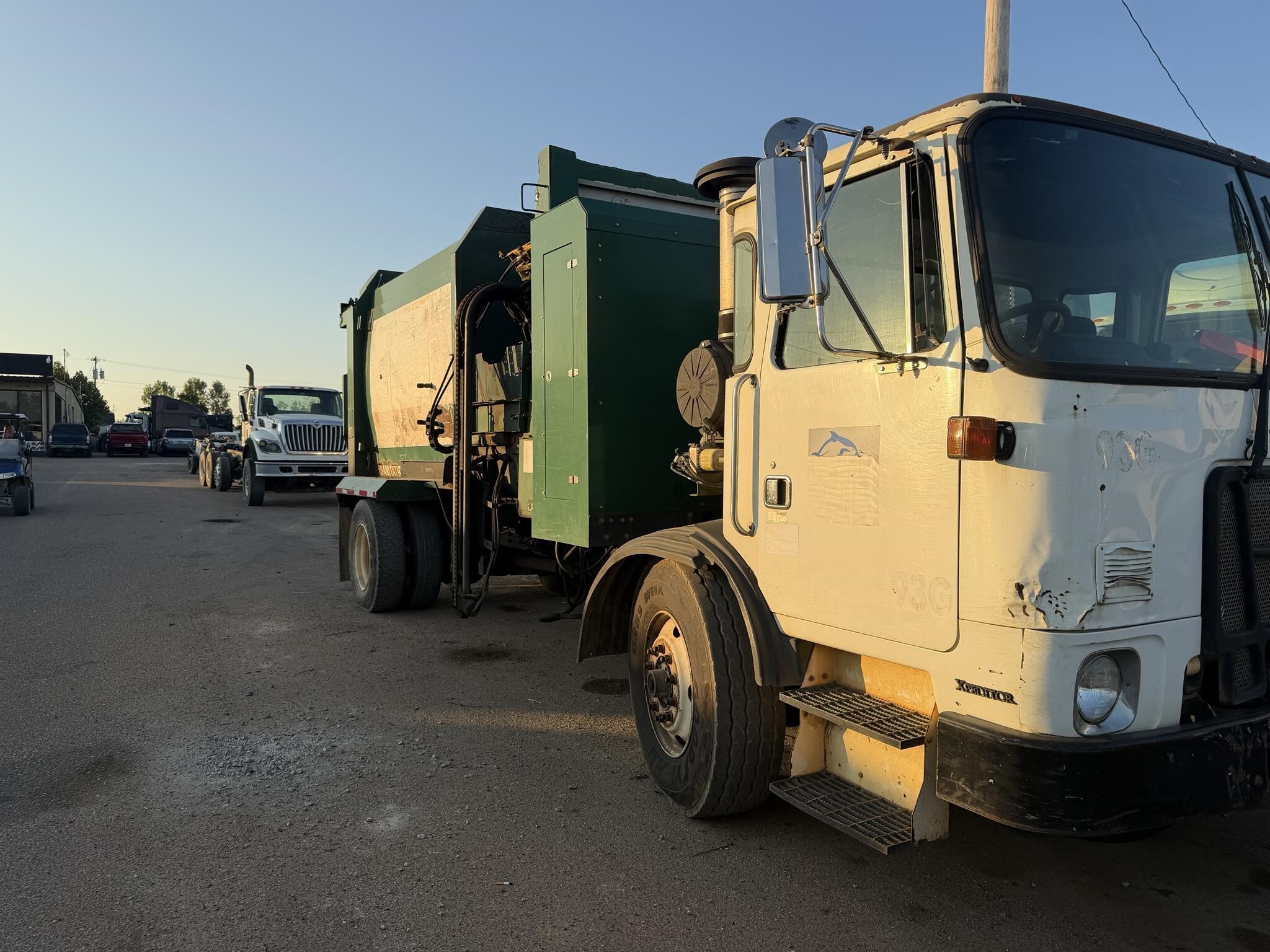 2012 AutoCar Xpeditor Semi Trucks/Trailer