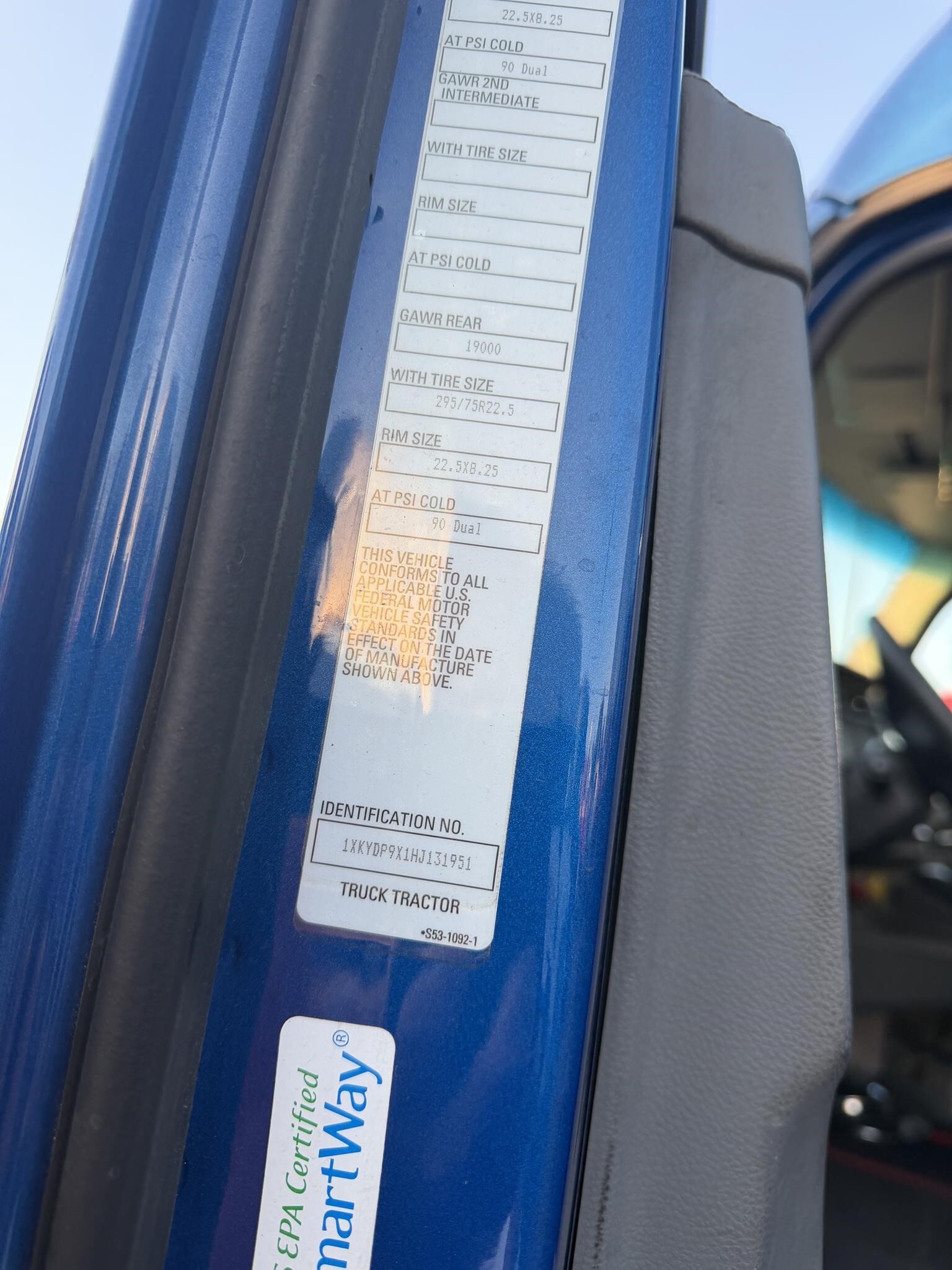 2017 Kenworth T680 Semi Trucks/Trailer