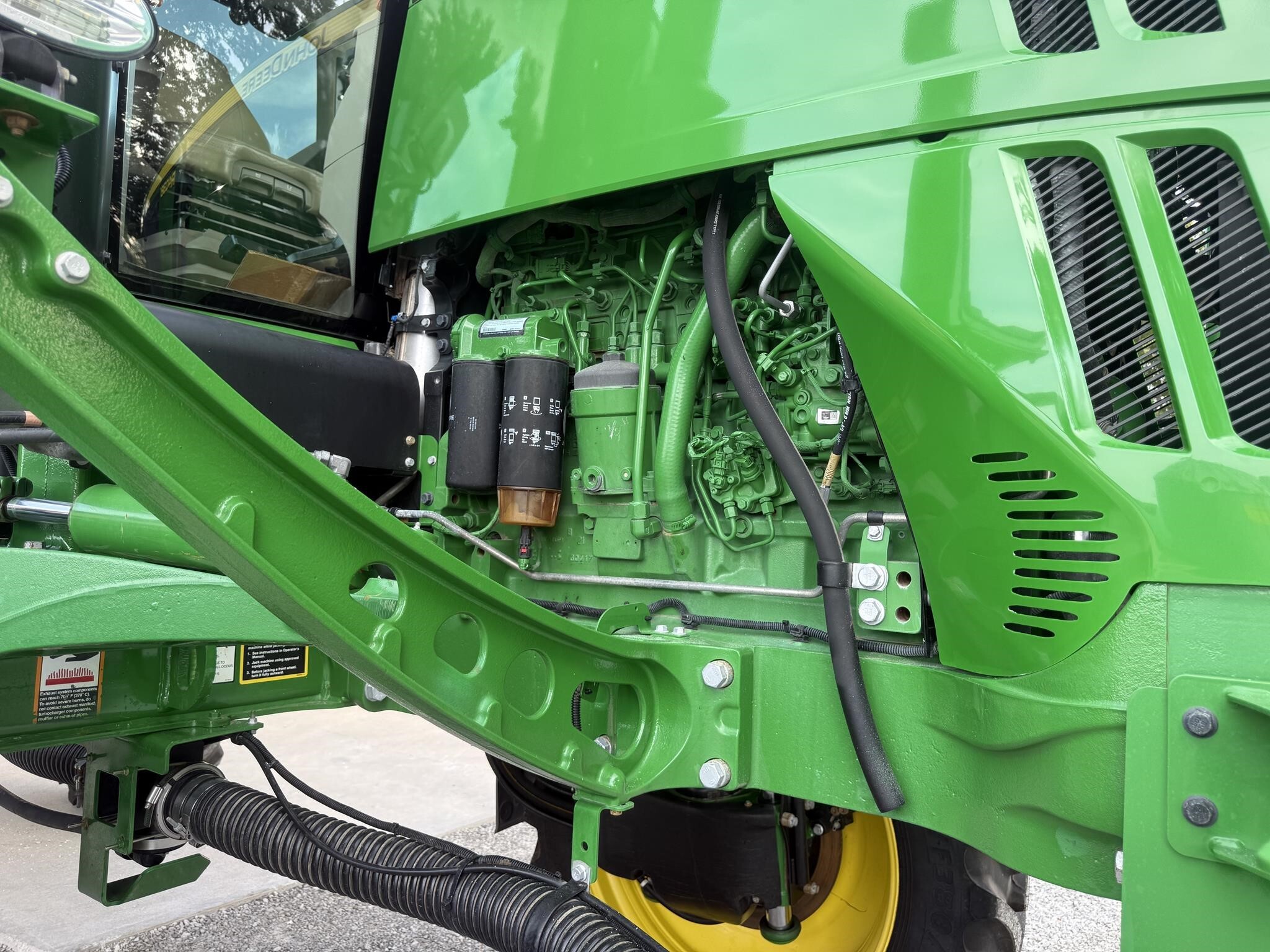 2018 John Deere R4038 Self-Propelled Sprayer
