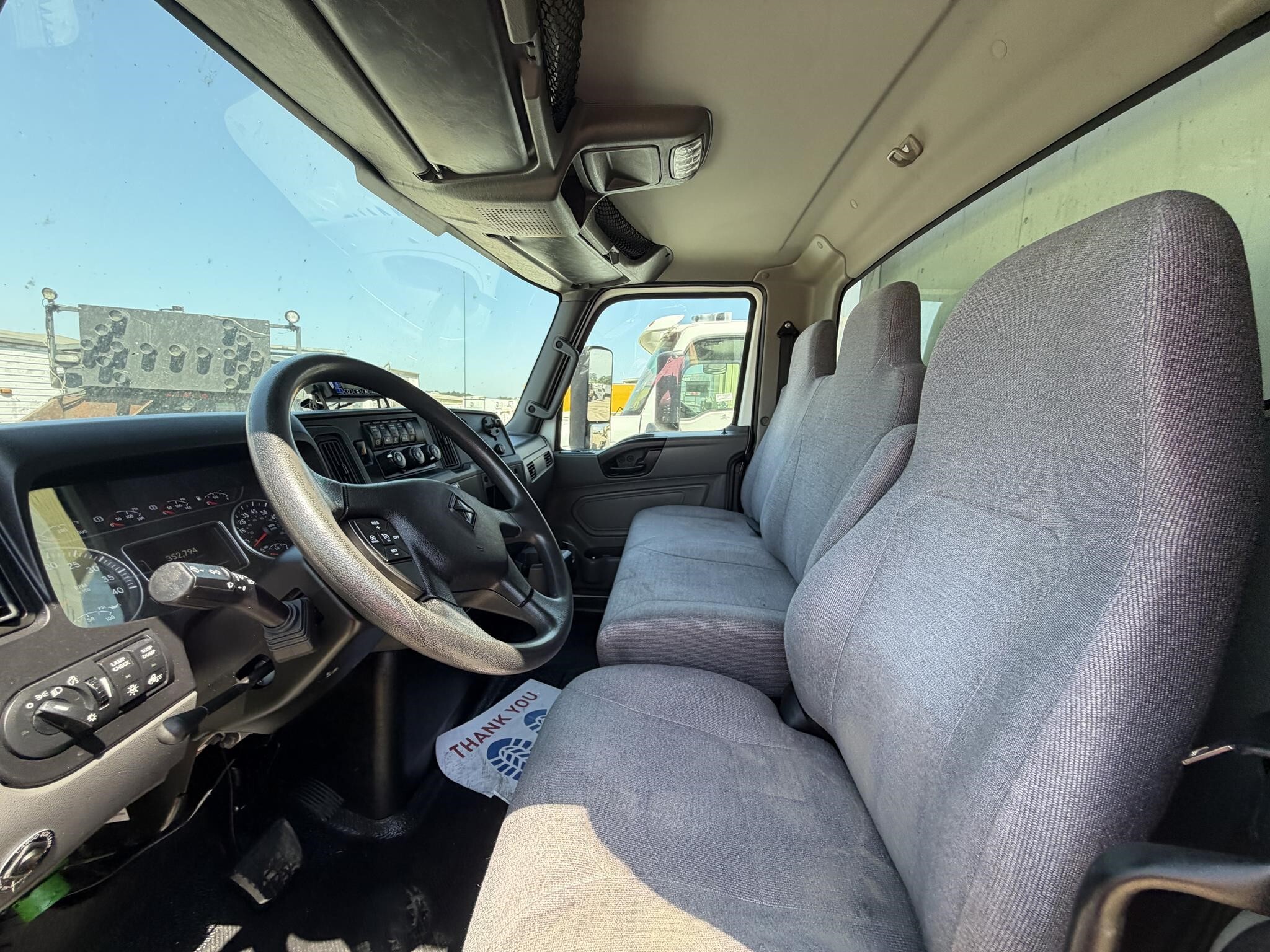 2020 International MV Box Trucks/Trailer