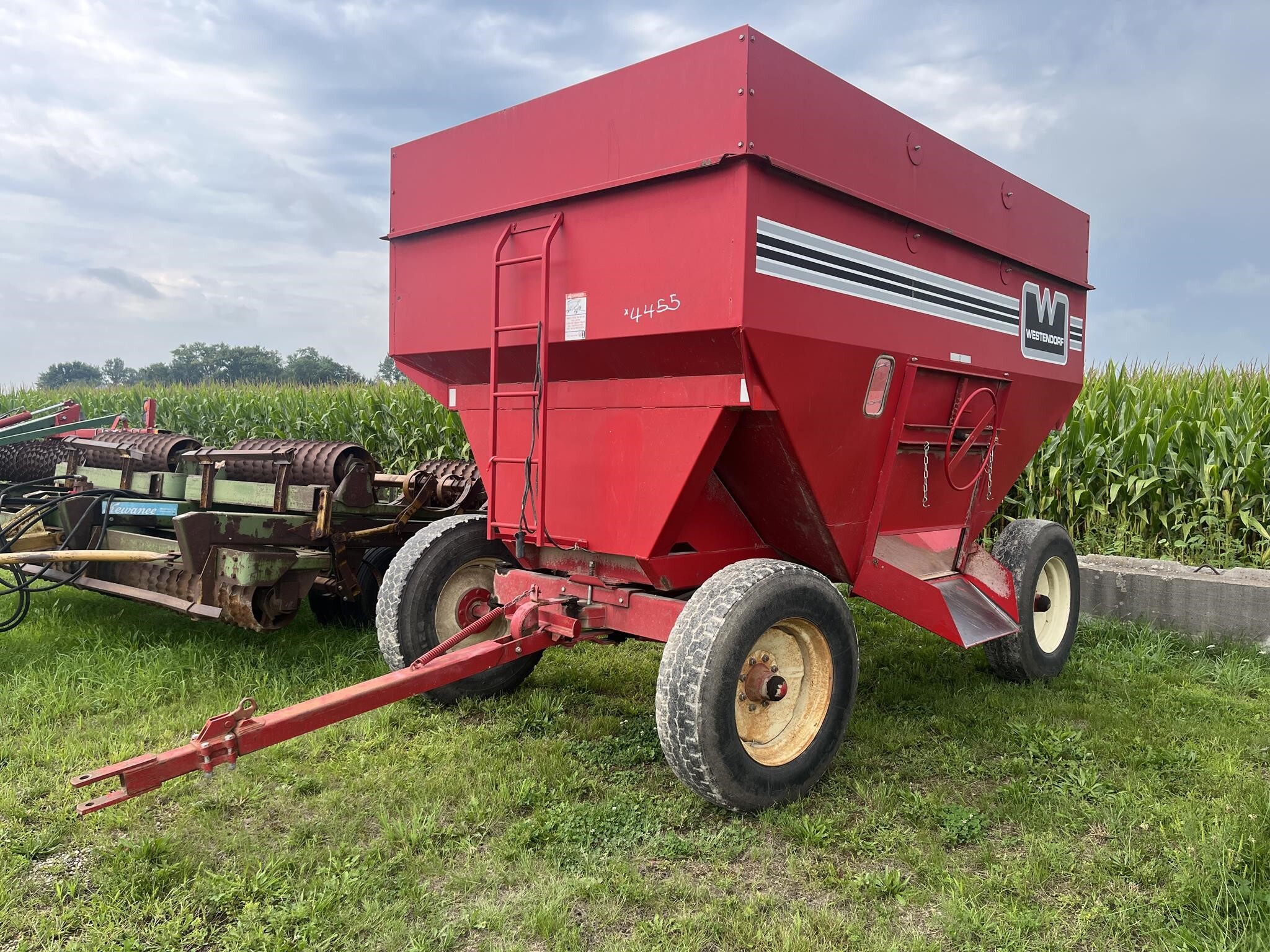  Westendorf Gravity Wagon Gravity Wagon