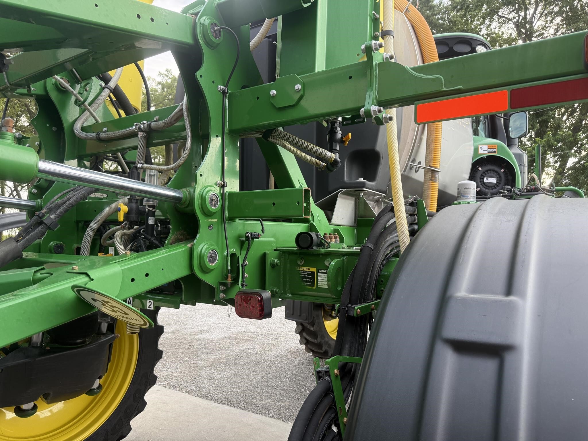 2018 John Deere R4038 Self-Propelled Sprayer