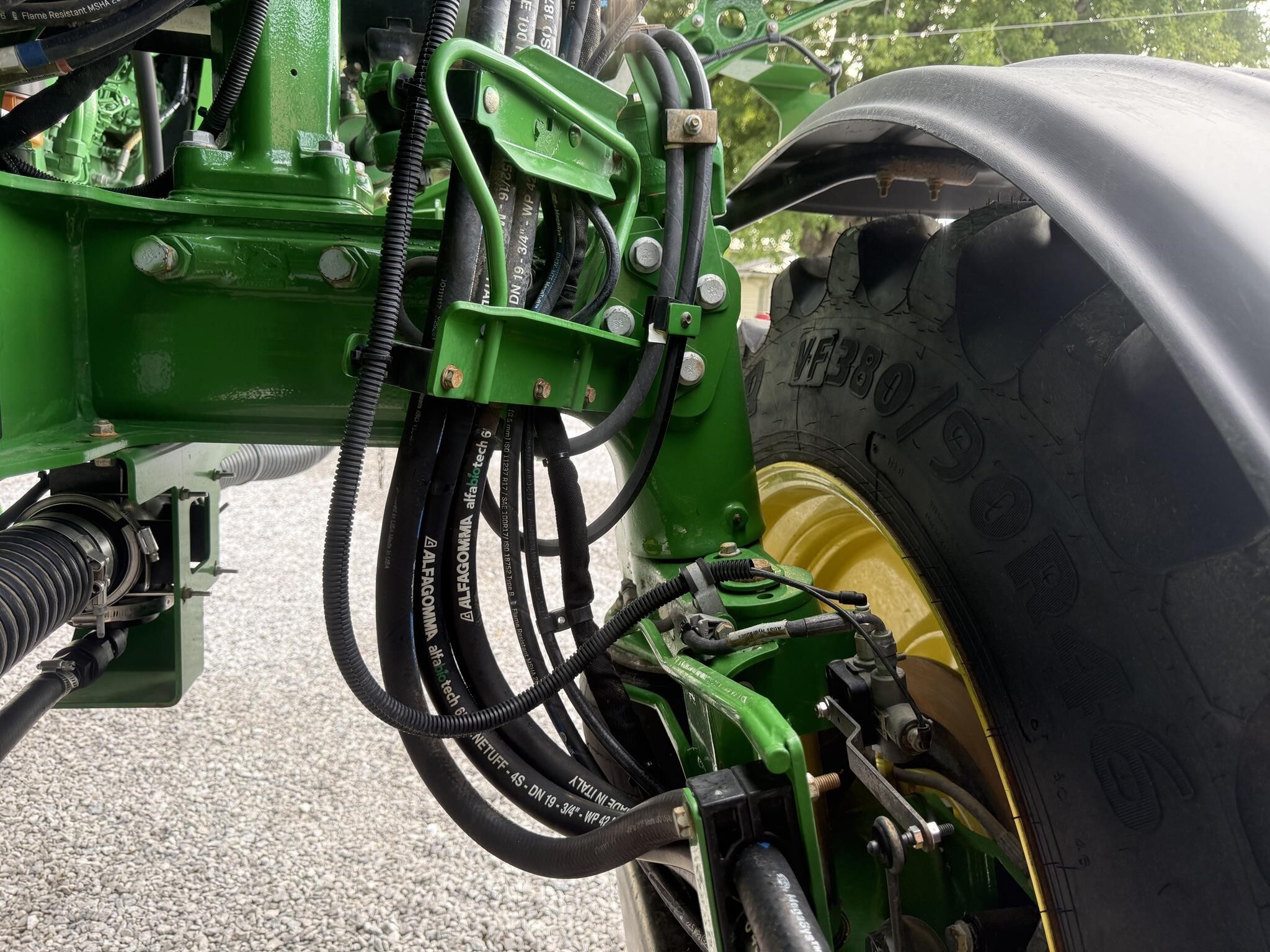 2018 John Deere R4038 Self-Propelled Sprayer