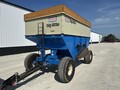  DMI D390 Gravity Wagon