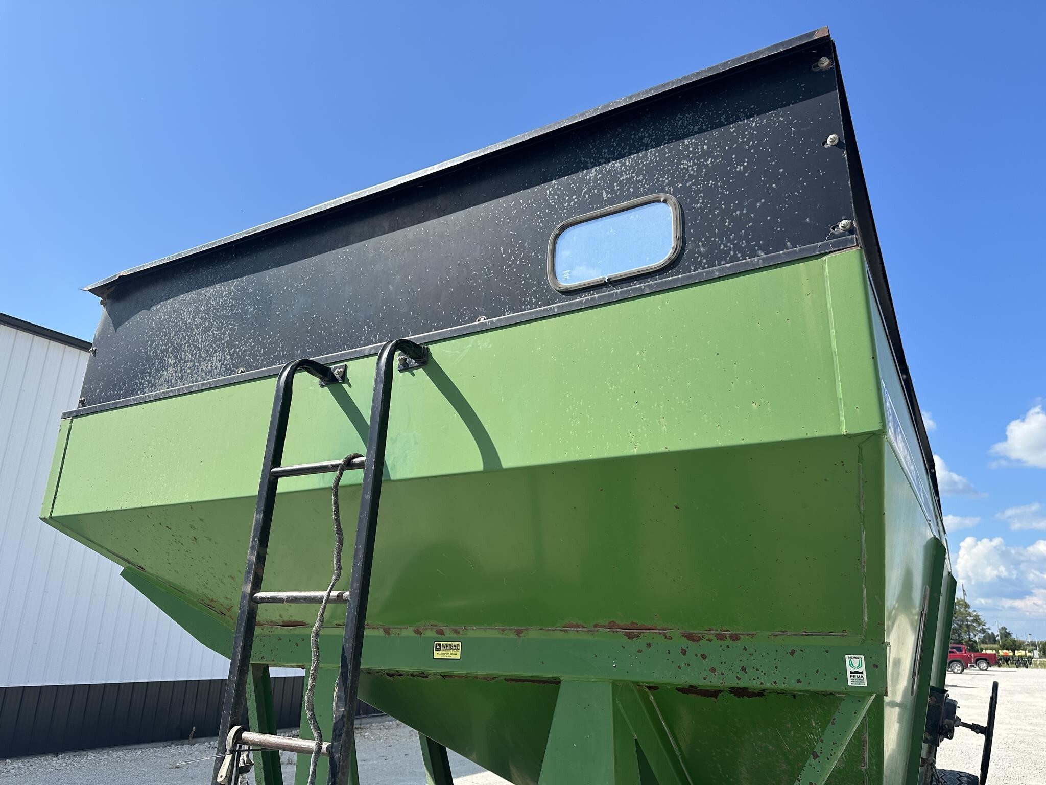  Unverferth 530 Gravity Wagon